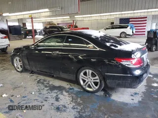 2014 Mercedes-Benz E 350 z VIN WDDKJ8JB9EF287773, wystawiony jako Copart lot #42756615 z przebiegiem 118 977 mil mil oraz Szkoda całkowita • Salvage title. Historia ofert i sprzedaży dostępna na DreamBid. Obrazek 2.