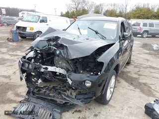 2017 BMW X3 sDrive28i with VIN 5UXWZ7C34H0V87828, listed as a IAAI auction lot 41562662 with 78,572 mi miles. Bid and sale history available at carsss.com. Image 17.