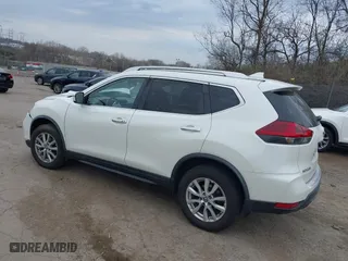 2020 Nissan Rogue SV with VIN KNMAT2MV7LP526019, listed as a IAAI auction lot 41910177 with 93,510 mi miles. Bid and sale history available at carsss.com. Image 3.