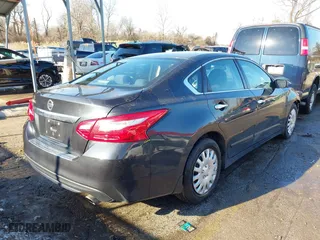 2017 Nissan Altima 2.5 SR with VIN 1N4AL3AP9HC215109, listed as a IAAI auction lot 41439222 with 114,693 mi miles. Bid and sale history available at carsss.com. Image 4.