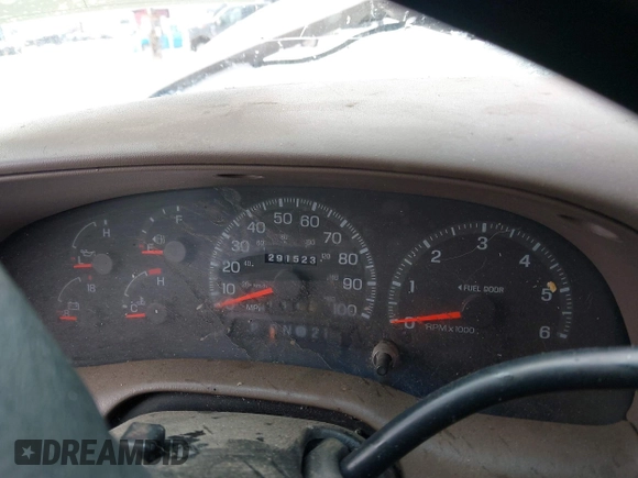 1998 Ford F-150 z VIN 1FTZX18W5WKB97701, wystawiony jako IAAI lot #41254873 z przebiegiem 291 523 mil mil oraz . Historia ofert i sprzedaży dostępna na DreamBid. Obrazek 7.