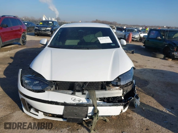 2023 Hyundai Ioniq 6 SEL z VIN KMHM34AA6PA052093, wystawiony jako IAAI lot #41233794 z przebiegiem 8 300 mil mil oraz . Historia ofert i sprzedaży dostępna na DreamBid. Obrazek 11.