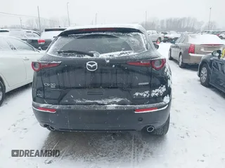 2023 Mazda CX-30 S Preferred z VIN 3MVDMBCM5PM538960, wystawiony jako IAAI lot #41273300 z przebiegiem 22 846 mil mil oraz . Historia ofert i sprzedaży dostępna na DreamBid. Obrazek 16.