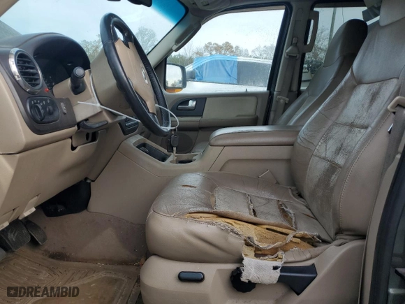 2004 Ford Expedition Eddie Bauer with VIN 1FMFU18L04LA82198, listed as a Copart auction lot 85085464 with 274,377 mi miles and Clean Title. Bid and sale history available at carsss.com. Image 7.