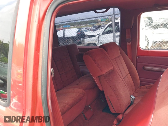 1987 Ford Bronco с VIN 1FMCU14T0HUD08801, выставлен на аукционе IAAI как лот 42483675 с пробегом 85 808 миль миль и . История ставок и продаж доступна на DreamBid. Изображение 8.