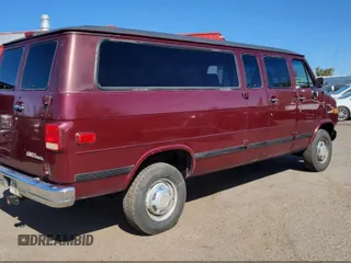 1994 GMC Rally z VIN 1GJGG39K6RF527981, wystawiony jako IAAI lot #41851882 z przebiegiem 159 751 mil mil oraz . Historia ofert i sprzedaży dostępna na DreamBid. Obrazek 4.