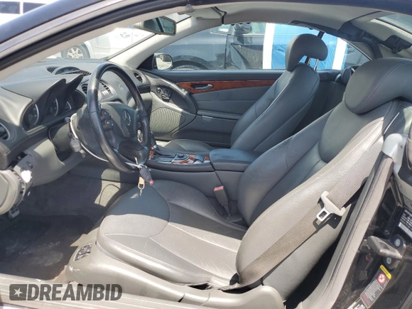 2006 Mercedes-Benz SL 500 z VIN WDBSK75F66F109026, wystawiony jako Copart lot #59808265 z przebiegiem Nie podano mil oraz Czysty tytuł • Clean title. Historia ofert i sprzedaży dostępna na DreamBid. Obrazek 7.