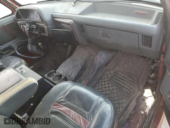 1989 Ford Bronco XL with VIN 1FMEU15N6KLB03828, listed as a Copart auction lot 48118625 with 258,907 mi miles and Salvage Title. Bid and sale history available at DreamBid. Image 8.