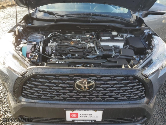 2022 Toyota Corolla Cross LE with VIN 7MUBAABG8NV027298, listed as a Copart auction lot 85073794 with 6,388 mi miles and Salvage Title. Bid and sale history available at carsss.com. Image 13.