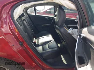 2011 Volvo S60 z VIN YV1902FH4B2013271, wystawiony jako IAAI lot #41706876 z przebiegiem 128 353 mil mil oraz . Historia ofert i sprzedaży dostępna na DreamBid. Obrazek 8.