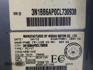 2012 Nissan Sentra SE-R z VIN 3N1BB6AP0CL730938, wystawiony jako Copart lot #51671975 z przebiegiem Nie podano mil oraz Nie do naprawy • Non repairable. Historia ofert i sprzedaży dostępna na DreamBid. Obrazek 13.