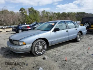 1995 Chevrolet Caprice z VIN 1G1BL52W3SR109669, wystawiony jako Copart lot #48135685 z przebiegiem 211 716 mil mil oraz Czysty tytuł • Clean title. Historia ofert i sprzedaży dostępna na DreamBid. Obrazek 1.