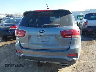 2020 Kia Sorento LX V6 with VIN 5XYPG4A51LG629194, listed as a IAAI auction lot 41251996 with 158,245 mi miles. Bid and sale history available at carsss.com. Image 17.