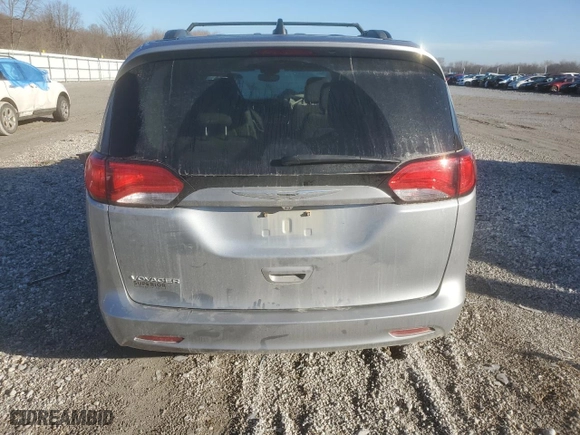 2021 Chrysler Voyager LXI with VIN 2C4RC1DGXMR521184, listed as a Copart auction lot 45634205 with 118,211 mi miles and Salvage Title. Bid and sale history available at carsss.com. Image 6.