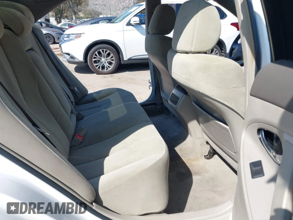 2008 Toyota Camry LE z VIN 4T1BK46K38U573607, wystawiony jako IAAI lot #41987661 z przebiegiem 175 444 mil mil oraz . Historia ofert i sprzedaży dostępna na DreamBid. Obrazek 8.