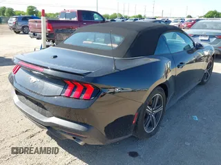 2025 Ford Mustang EcoBoost with VIN 1FAGP8UH3S5105331, listed as a IAAI auction lot 41962276 with 2,580 mi miles. Bid and sale history available at carsss.com. Image 4.