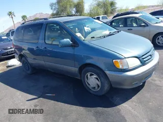 2001 Toyota Sienna LE with VIN 4T3ZF13C71U395907, listed as a IAAI auction lot 41935693 with 227,543 mi miles. Bid and sale history available at carsss.com. Image 1.
