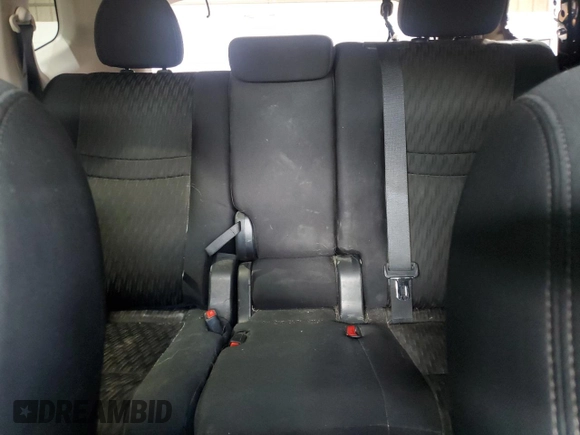 2017 Nissan Rogue SV z VIN 5N1AT2MV0HC740554, wystawiony jako Copart lot #55819475 z przebiegiem 149 648 mil mil oraz Szkoda całkowita • Salvage title. Historia ofert i sprzedaży dostępna na DreamBid. Obrazek 10.