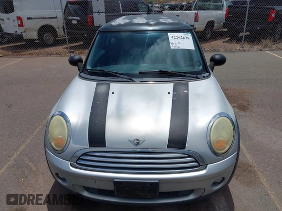 2009 MINI Hardtop with VIN WMWMF33599TT69778, listed as a IAAI auction lot 42262628 with 79,028 mi miles and . Bid and sale history available at DreamBid. Image 6.