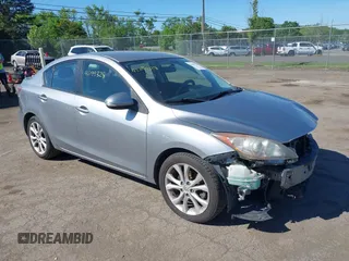 2010 Mazda 3 S Grand Touring z VIN JM1BL1S63A1105361, wystawiony jako IAAI lot #42199328 z przebiegiem 181 086 mil mil oraz . Historia ofert i sprzedaży dostępna na DreamBid. Obrazek 1.