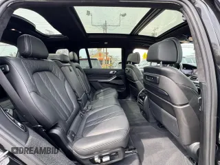 2020 BMW X7 xDrive40i z VIN 5UXCW2C07L9B87158, wystawiony jako Copart lot #59568955 z przebiegiem 92 965 mil mil oraz Czysty tytuł • Clean title. Historia ofert i sprzedaży dostępna na DreamBid. Obrazek 6.
