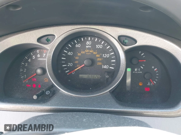 2002 Toyota Highlander z VIN JTEGD21A020031513, wystawiony jako IAAI lot #40230635 z przebiegiem 169 826 mil mil oraz . Historia ofert i sprzedaży dostępna na DreamBid. Obrazek 7.