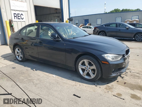 2015 BMW 3 Series 328i xDrive с VIN WBA3B5G56FNS14988, выставлен на аукционе Copart как лот 60500875 с пробегом 136 334 миль миль и Списание • Salvage title. История ставок и продаж доступна на DreamBid. Изображение 4.