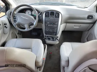 2007 Chrysler Town & Country LWB Touring with VIN 2A4GP54L97R273668, listed as a Copart auction lot 71061194 with 204,820 mi miles and Non Repairable. Bid and sale history available at carsss.com. Image 8.