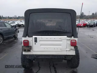 1992 Jeep Wrangler with VIN 2J4FY29S8NJ549602, listed as a IAAI auction lot 41471853 with 324,194 mi miles. Bid and sale history available at carsss.com. Image 16.