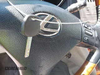 2008 Lexus RX 350 with VIN 2T2GK31U58C035710, listed as a IAAI auction lot 42213028 with 200,359 mi miles and . Bid and sale history available at DreamBid. Image 11.