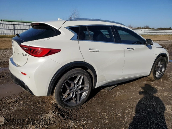 2017 Infiniti QX30 Premium with VIN SJKCH5CP8HA023394, listed as a Copart auction lot 43226665 with 96,392 mi miles and Salvage Title. Bid and sale history available at DreamBid. Image 3.