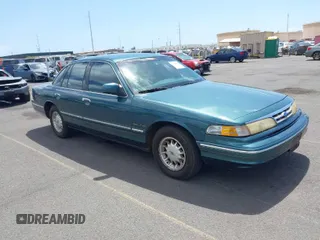 1995 Ford Crown Victoria LX с VIN 2FALP74W4SX103514, выставлен на аукционе IAAI как лот 41788843 с пробегом 161 668 миль миль и . История ставок и продаж доступна на DreamBid. Изображение 1.