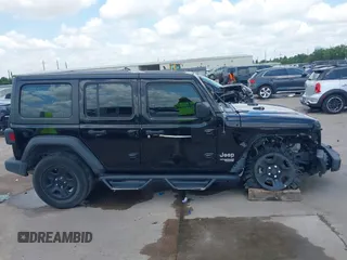 2019 Jeep Wrangler Unlimited Sport S with VIN 1C4HJXDG9KW653488, listed as a IAAI auction lot 42275297 with Not provided miles and . Bid and sale history available at DreamBid. Image 13.