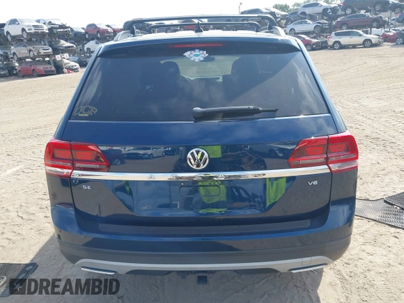 2020 Volkswagen Atlas SE z VIN 1V2WR2CA8LC503891, wystawiony jako IAAI lot #42350826 z przebiegiem 88 306 mil mil oraz . Historia ofert i sprzedaży dostępna na DreamBid. Obrazek 17.