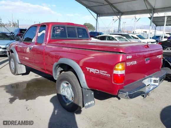 2003 Toyota Tacoma with VIN 5TEWN72N03Z206632, listed as a IAAI auction lot 41261410 with 267,584 mi miles. Bid and sale history available at carsss.com. Image 3.