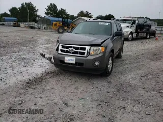 2011 Ford Escape XLT with VIN 1FMCU0D77BKA14232, listed as a Copart auction lot 62128054 with 184,244 mi miles and Salvage Title. Bid and sale history available at carsss.com. Image 11.