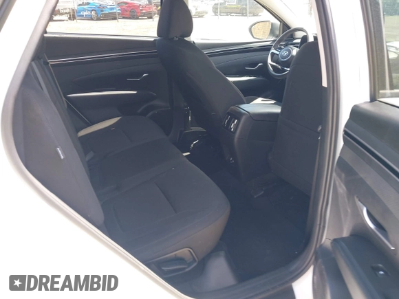 2024 Hyundai Tucson SEL with VIN 5NMJBCDE9RH339164, listed as a IAAI auction lot 42141110 with 30,230 mi miles and . Bid and sale history available at carsss.com. Image 8.