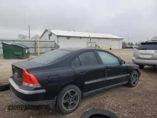 2004 Volvo S60 with VIN YV1RH59H142389189, listed as a Copart auction lot 43002135 with 161,744 mi miles and Salvage Title. Bid and sale history available at carsss.com. Image 3.