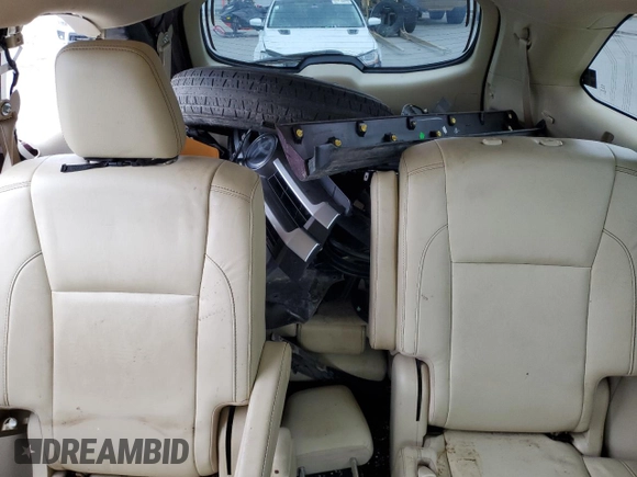 2018 Toyota Highlander SE z VIN 5TDJZRFH0JS857493, wystawiony jako Copart lot #57224495 z przebiegiem 111 862 mil mil oraz Szkoda całkowita • Salvage title. Historia ofert i sprzedaży dostępna na DreamBid. Obrazek 10.