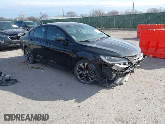 2015 Chrysler 200 S with VIN 1C3CCCBG7FN546049, listed as a IAAI auction lot 41721257 with 1 mi miles. Bid and sale history available at carsss.com. Image 1.