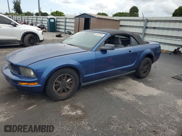 2007 Ford Mustang Deluxe with VIN 1ZVFT84N675272505, listed as a Copart auction lot 60449045 with 98,475 mi miles and Clean title. Bid and sale history available at DreamBid. Image 1.