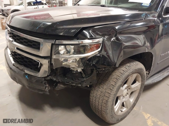2017 Chevrolet Tahoe LS with VIN 1GNSCAKC2HR395732, listed as a IAAI auction lot 41149014 with 133,727 mi miles. Bid and sale history available at carsss.com. Image 6.