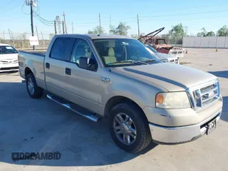 2008 Ford F-150 XL with VIN 1FTRW12W48FA88086, listed as a IAAI auction lot 40927853 with 259,522 mi miles. Bid and sale history available at carsss.com. Image 1.