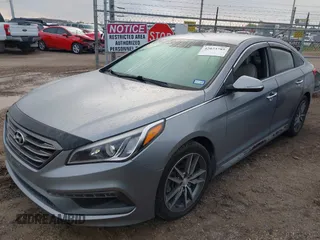 2015 Hyundai Sonata Sport z VIN 5NPE34AB9FH191188, wystawiony jako IAAI lot #42073785 z przebiegiem 92 867 mil mil oraz . Historia ofert i sprzedaży dostępna na DreamBid. Obrazek 2.