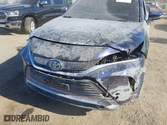 2021 Toyota Venza LE with VIN JTEAAAAH8MJ002246, listed as a IAAI auction lot 40646203 with 81,394 mi miles and . Bid and sale history available at DreamBid. Image 21.