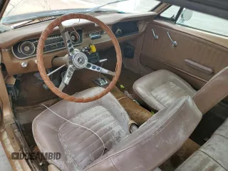 1965 Ford Mustang z VIN 5F07D184129, wystawiony jako Copart lot #66800994 z przebiegiem 85 909 mil mil oraz Szkody całkowita. Historia ofert i sprzedaży dostępna na DreamBid. Obrazek 8.