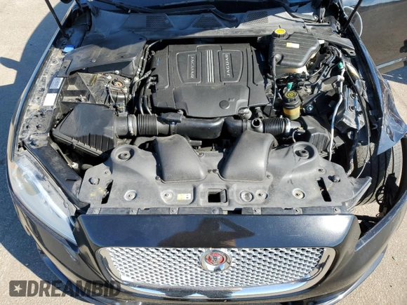 2015 Jaguar XJ with VIN SAJWA2GT2FMV84567, listed as a Copart auction lot 45231514 with 60,717 mi miles and . Bid and sale history available at DreamBid. Image 11.