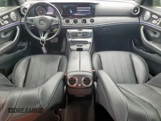2017 Mercedes-Benz E 300 Luxury with VIN WDDZF4KB6HA255212, listed as a Copart auction lot 63697395 with 76,938 mi miles and Clean title. Bid and sale history available at DreamBid. Image 8.