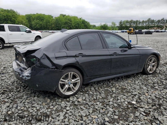 2018 BMW 3 Series 330i xDrive with VIN WBA8D9C58JEB34939, listed as a Copart auction lot 58673705 with 51,639 mi miles and Salvage title. Bid and sale history available at DreamBid. Image 3.