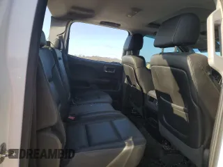 2015 GMC Sierra 2500HD available WiFi SLT with VIN 1GT12ZEG2FF642332, listed as a Copart auction lot 88870685 with 146,594 mi miles and Clean Title. Bid and sale history available at carsss.com. Image 11.